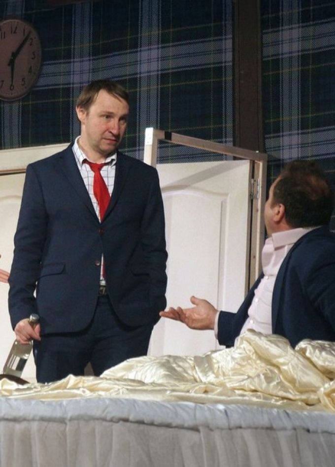 Спектакль «Чужих мужей не бывает»
