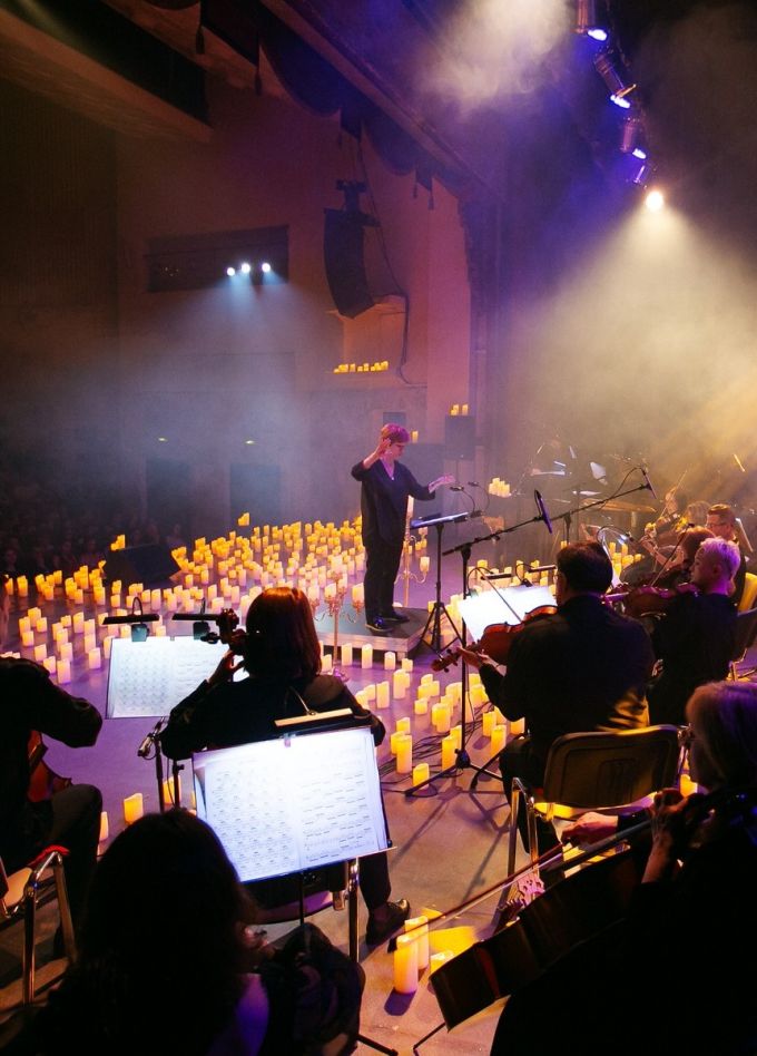 Ханс Циммер и Людовико Эйнауди: двойной концерт в сиянии тысячи свечей